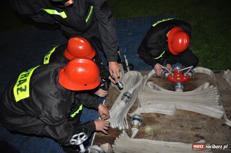 Zdjęcie w galerii na portalu naszraciborz.pl: Rudyszwałd znów najlepszy nocą wiadomości z regionu