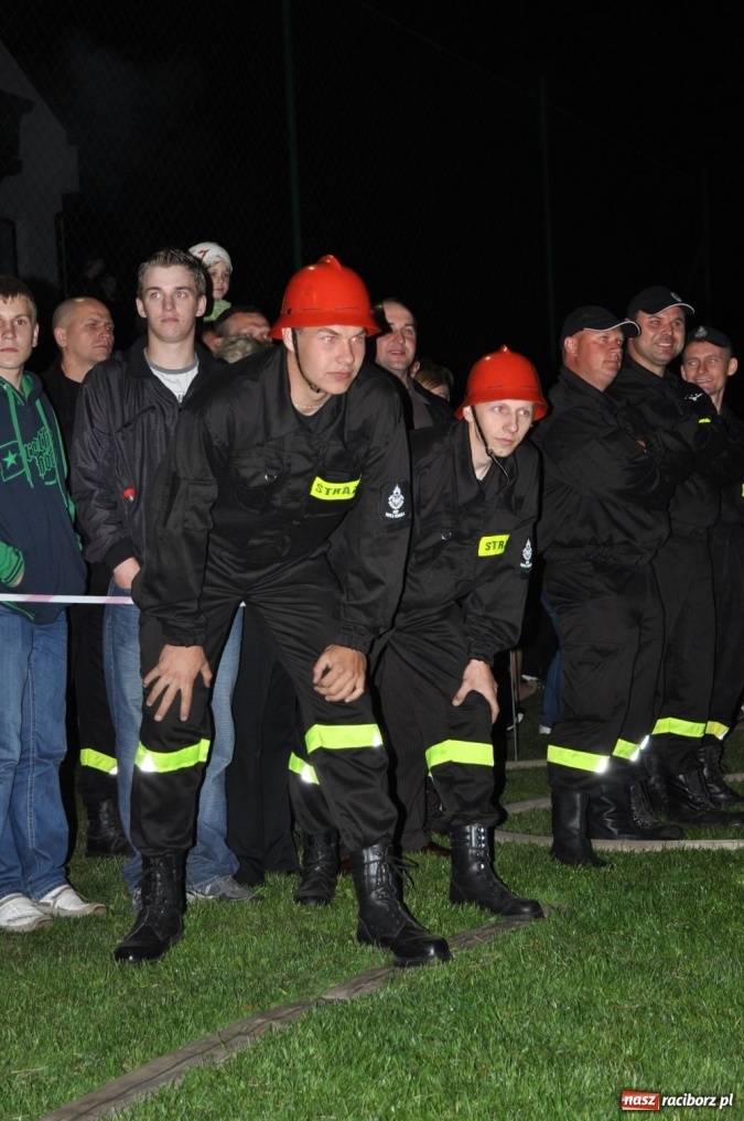 Zdjęcie w galerii na portalu naszraciborz.pl: Rudyszwałd znów najlepszy nocą wiadomości z regionu
