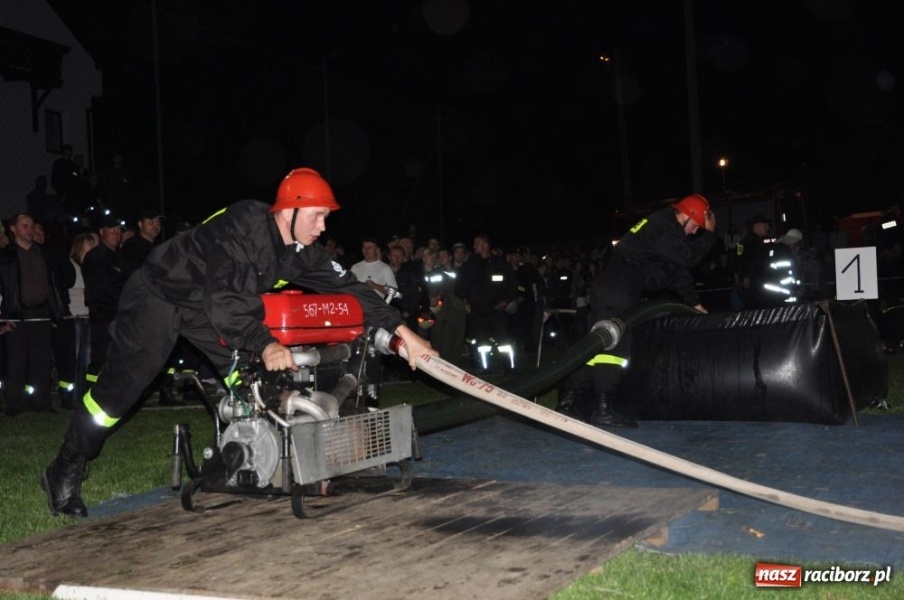 Zdjęcie w galerii na portalu naszraciborz.pl: Rudyszwałd znów najlepszy nocą wiadomości z regionu