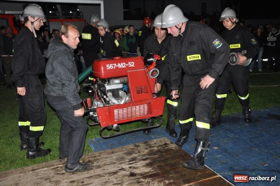 Zdjęcie w galerii na portalu naszraciborz.pl: Rudyszwałd znów najlepszy nocą wiadomości z regionu