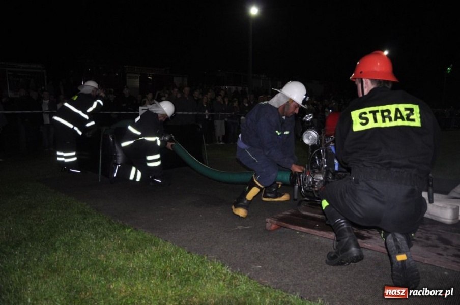 Zdjęcie w galerii na portalu naszraciborz.pl: Rudyszwałd znów najlepszy nocą wiadomości z regionu
