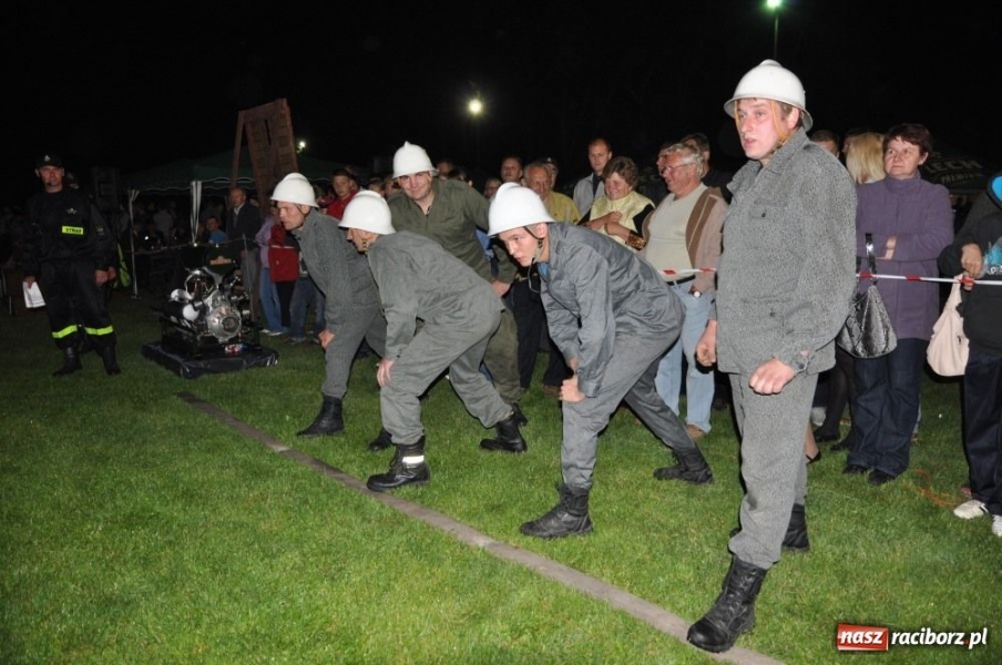 Zdjęcie w galerii na portalu naszraciborz.pl: Rudyszwałd znów najlepszy nocą wiadomości z regionu