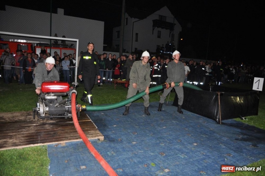 Zdjęcie w galerii na portalu naszraciborz.pl: Rudyszwałd znów najlepszy nocą wiadomości z regionu