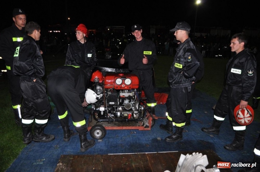Zdjęcie w galerii na portalu naszraciborz.pl: Rudyszwałd znów najlepszy nocą wiadomości z regionu