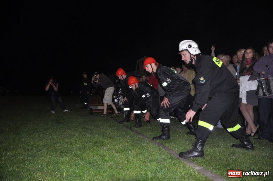 Zdjęcie w galerii na portalu naszraciborz.pl: Rudyszwałd znów najlepszy nocą wiadomości z regionu