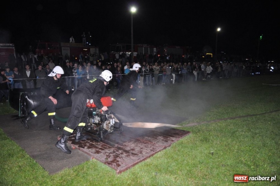 Zdjęcie w galerii na portalu naszraciborz.pl: Rudyszwałd znów najlepszy nocą wiadomości z regionu