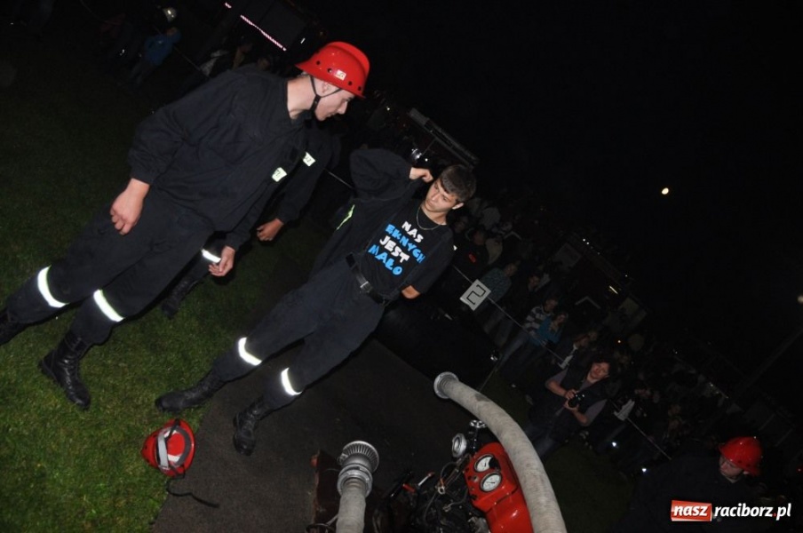 Zdjęcie w galerii na portalu naszraciborz.pl: Rudyszwałd znów najlepszy nocą wiadomości z regionu