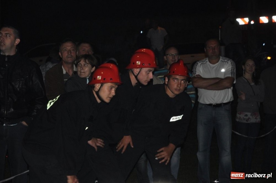 Zdjęcie w galerii na portalu naszraciborz.pl: Rudyszwałd znów najlepszy nocą wiadomości z regionu