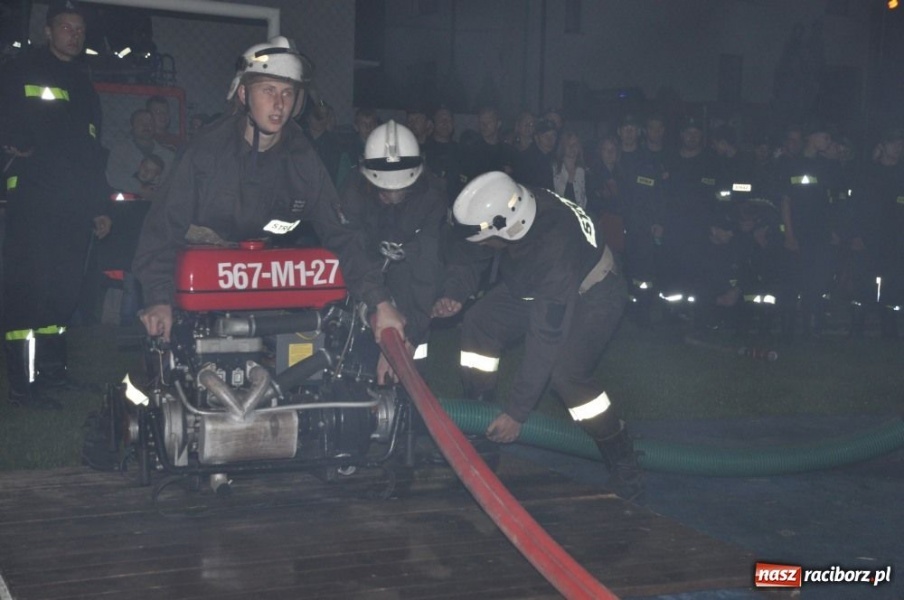 Zdjęcie w galerii na portalu naszraciborz.pl: Rudyszwałd znów najlepszy nocą wiadomości z regionu