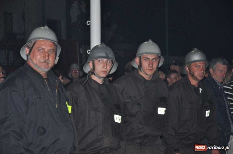 Zdjęcie w galerii na portalu naszraciborz.pl: Rudyszwałd znów najlepszy nocą wiadomości z regionu