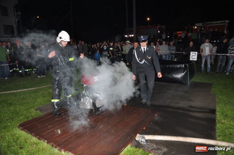 Zdjęcie w galerii na portalu naszraciborz.pl: Rudyszwałd znów najlepszy nocą wiadomości z regionu