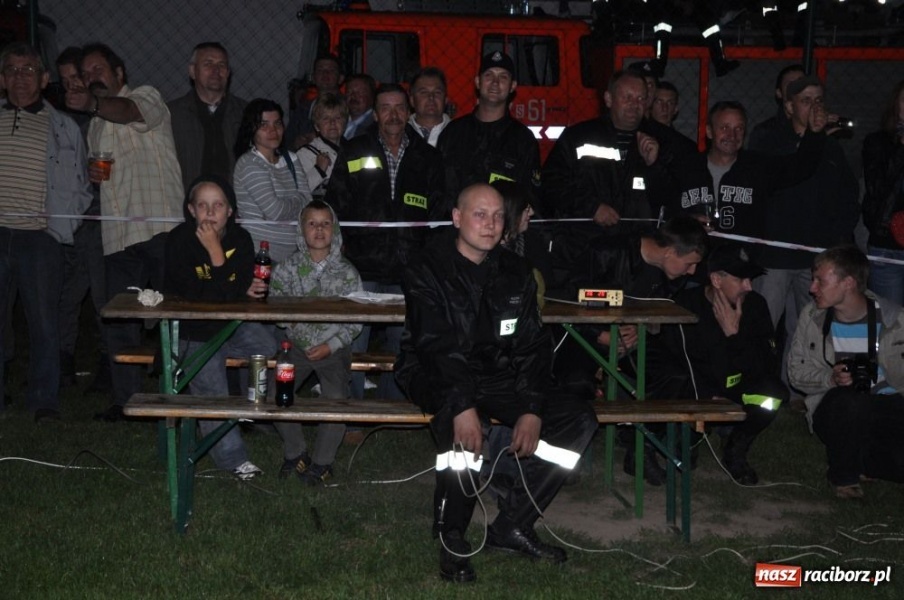 Zdjęcie w galerii na portalu naszraciborz.pl: Rudyszwałd znów najlepszy nocą wiadomości z regionu