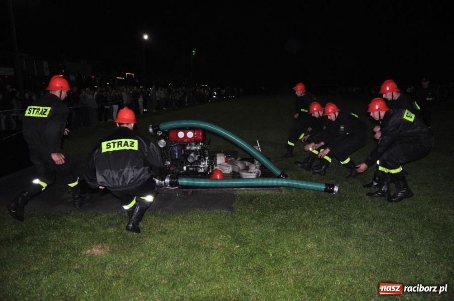 Zdjęcie w galerii na portalu naszraciborz.pl: Rudyszwałd znów najlepszy nocą wiadomości z regionu