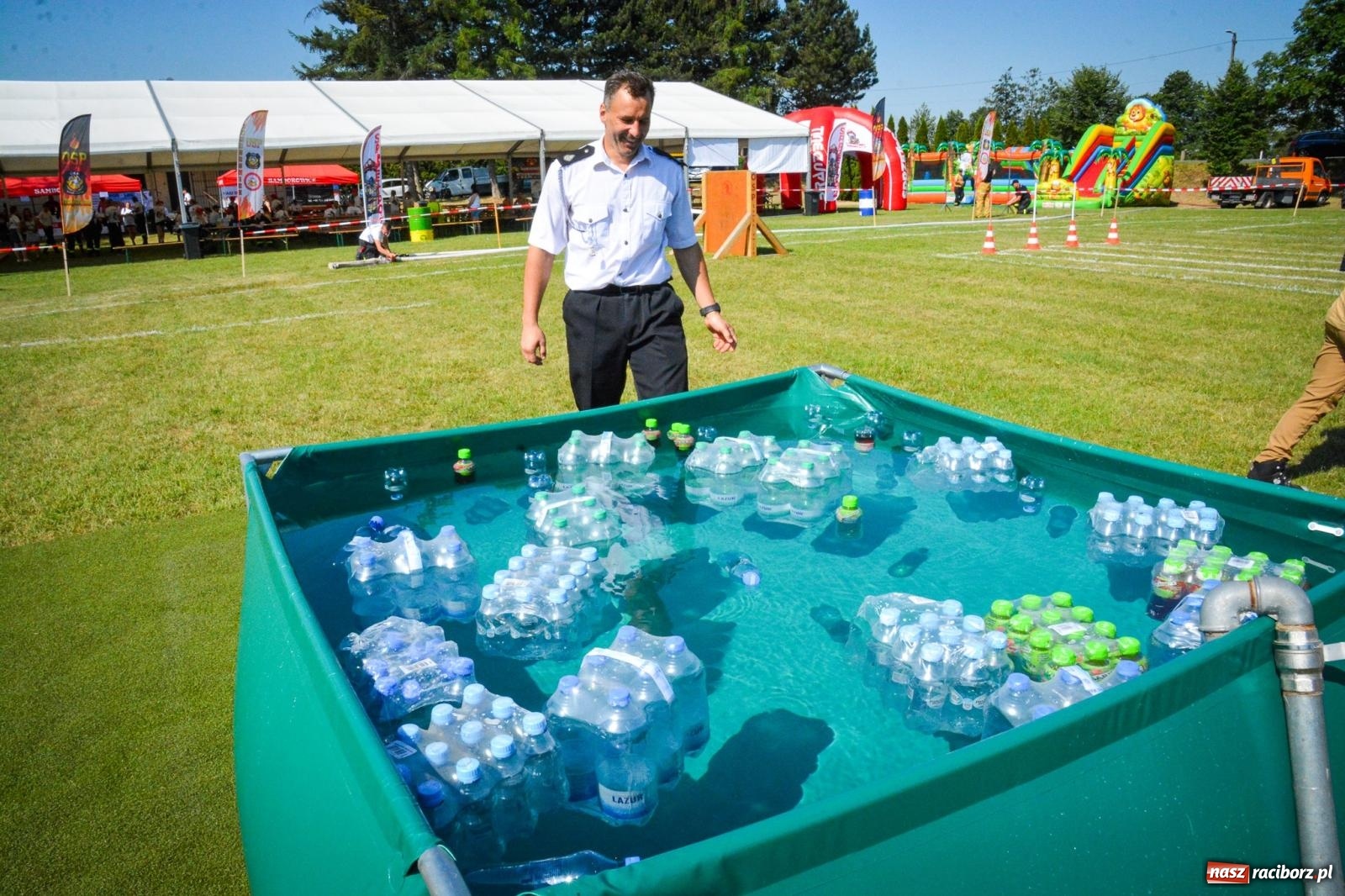 Zdjęcie w galerii na portalu naszraciborz.pl: Emocjonująca rywalizacja w Samborowicach: Strażackie zmagania w pełnym słońcu i dominacja gospodarzy wiadomości z regionu