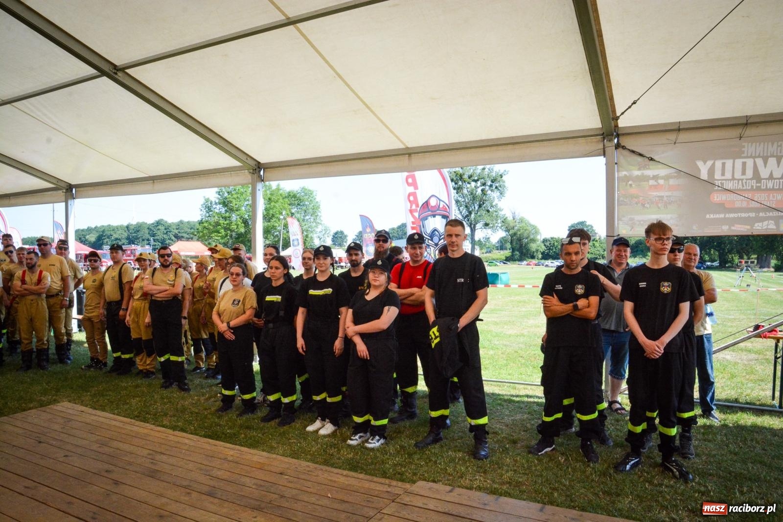 Zdjęcie w galerii na portalu naszraciborz.pl: Emocjonująca rywalizacja w Samborowicach: Strażackie zmagania w pełnym słońcu i dominacja gospodarzy wiadomości z regionu