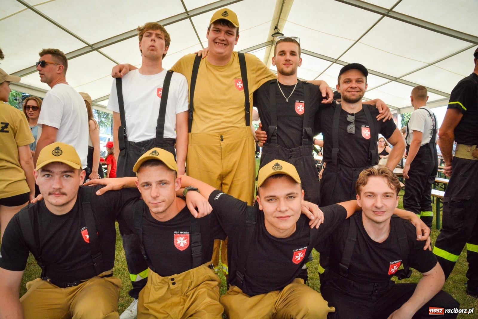 Zdjęcie w galerii na portalu naszraciborz.pl: Emocjonująca rywalizacja w Samborowicach: Strażackie zmagania w pełnym słońcu i dominacja gospodarzy wiadomości z regionu
