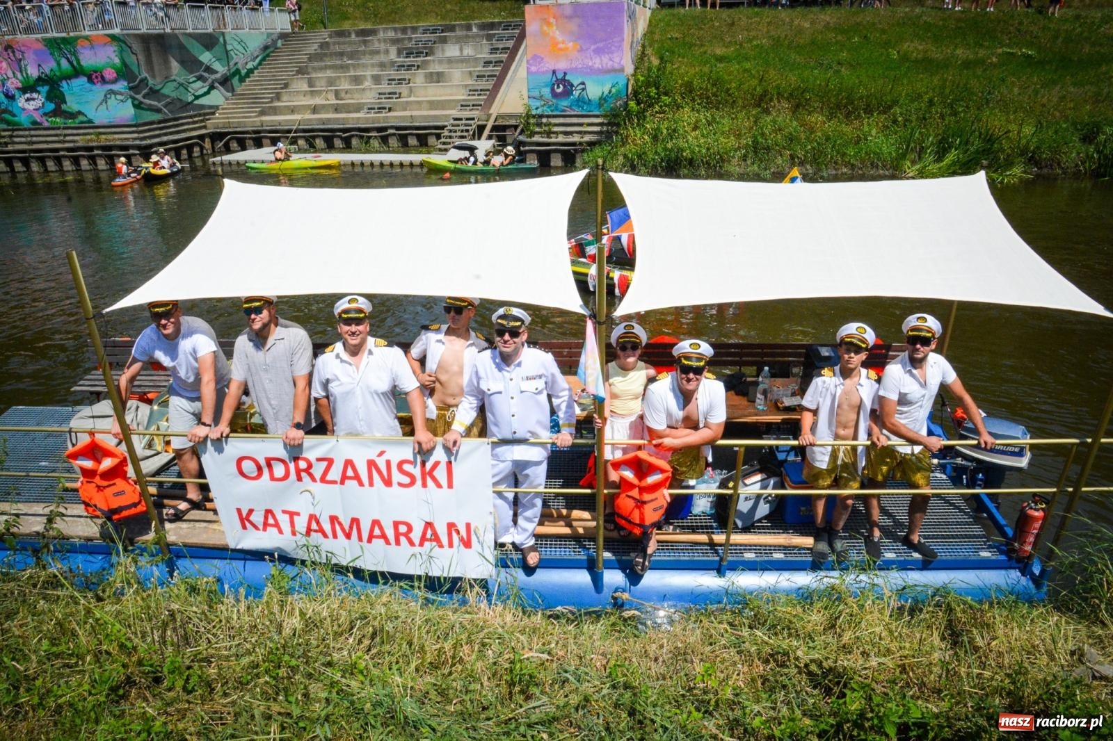 Zdjęcie w galerii na portalu naszraciborz.pl: XXVII Pływadła ruszyły z Raciborza: Wielka wodna wyprawa rozpoczęta [FOTO i WIDEO] wiadomości z regionu