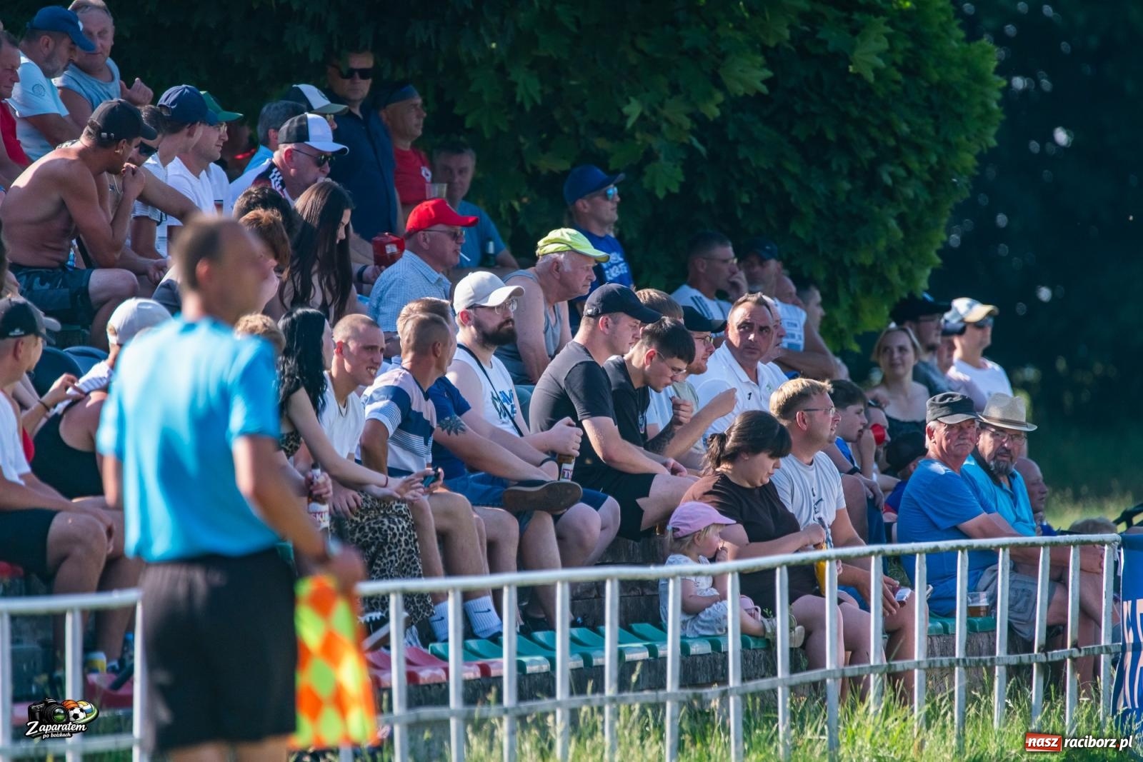 Zdjęcie w galerii na portalu naszraciborz.pl: Tropikalny finał baraży. Krzanowice odwróciły losy meczu i wywalczyły awans [FOTO] wiadomości z regionu