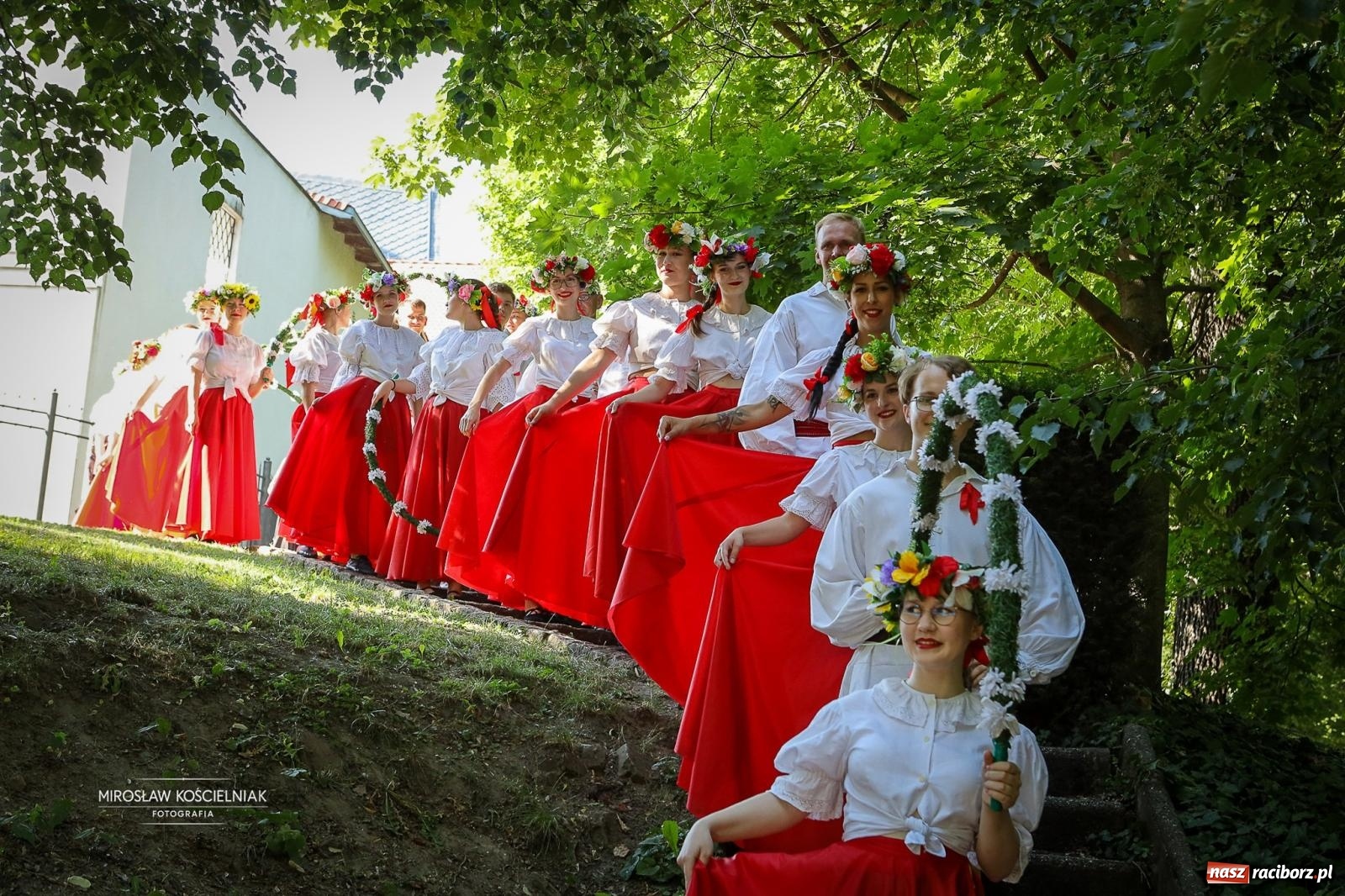 Zdjęcie w galerii na portalu naszraciborz.pl: Muzyczno-folkowe powitanie wakacji na Zamku Piastowskim na bis! wiadomości z regionu