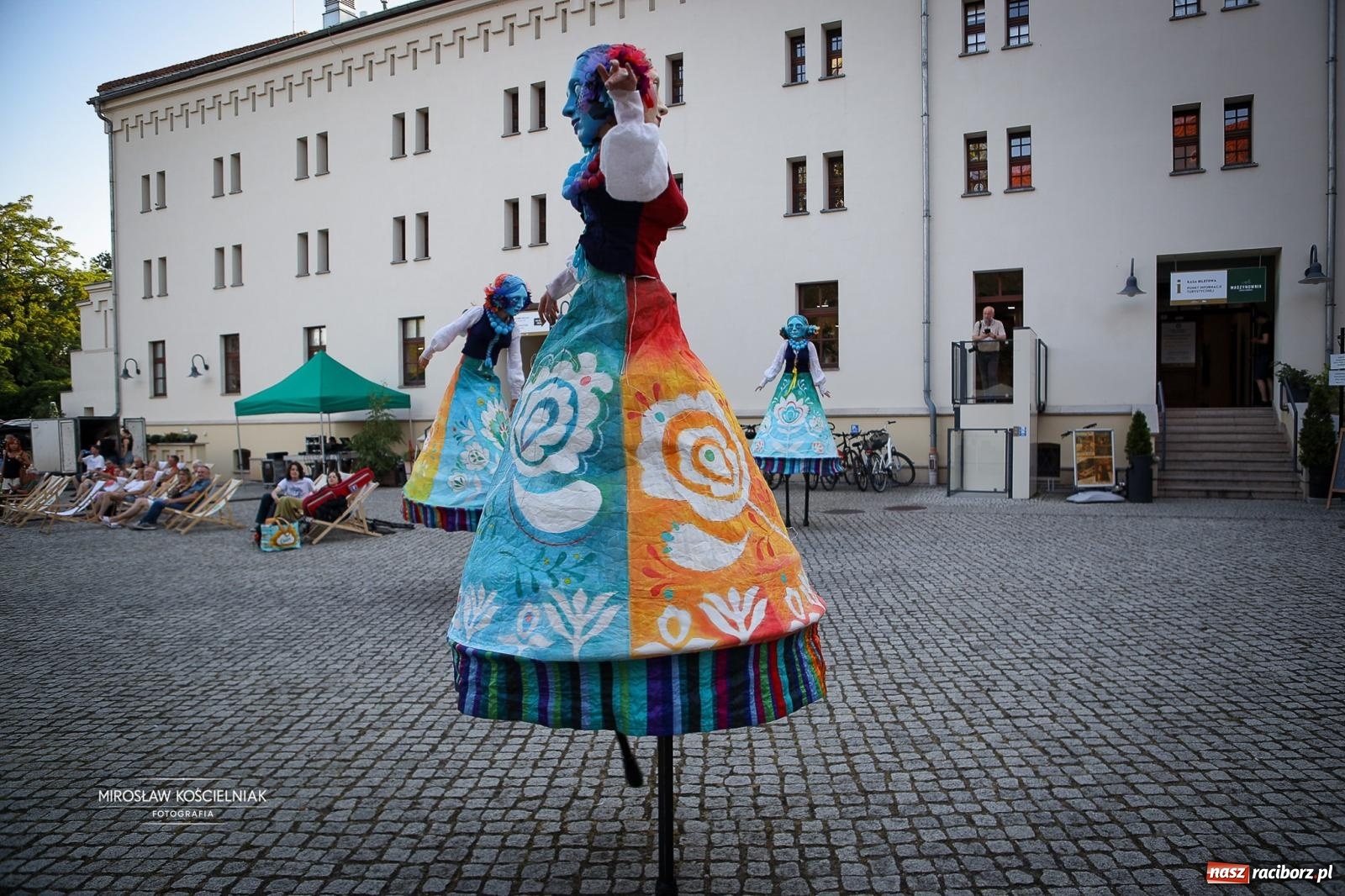 Zdjęcie w galerii na portalu naszraciborz.pl: Muzyczno-folkowe powitanie wakacji na Zamku Piastowskim na bis! wiadomości z regionu