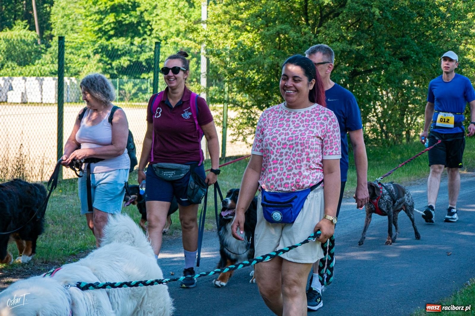 Zdjęcie w galerii na portalu naszraciborz.pl: Dogtrekking w Nędzy przyciągnął tłumy. Sport i pomoc zwierzętom podczas VI Festiwalu Górnej Odry [FOTO] wiadomości z regionu