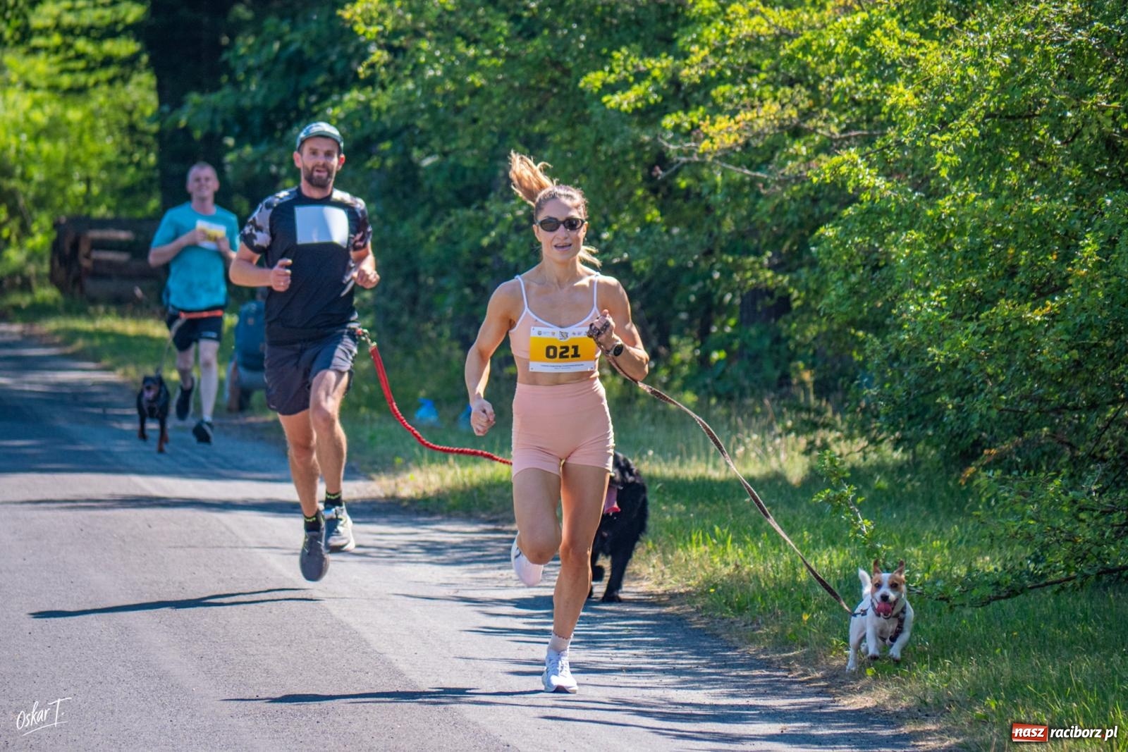 Zdjęcie w galerii na portalu naszraciborz.pl: Dogtrekking w Nędzy przyciągnął tłumy. Sport i pomoc zwierzętom podczas VI Festiwalu Górnej Odry [FOTO] wiadomości z regionu