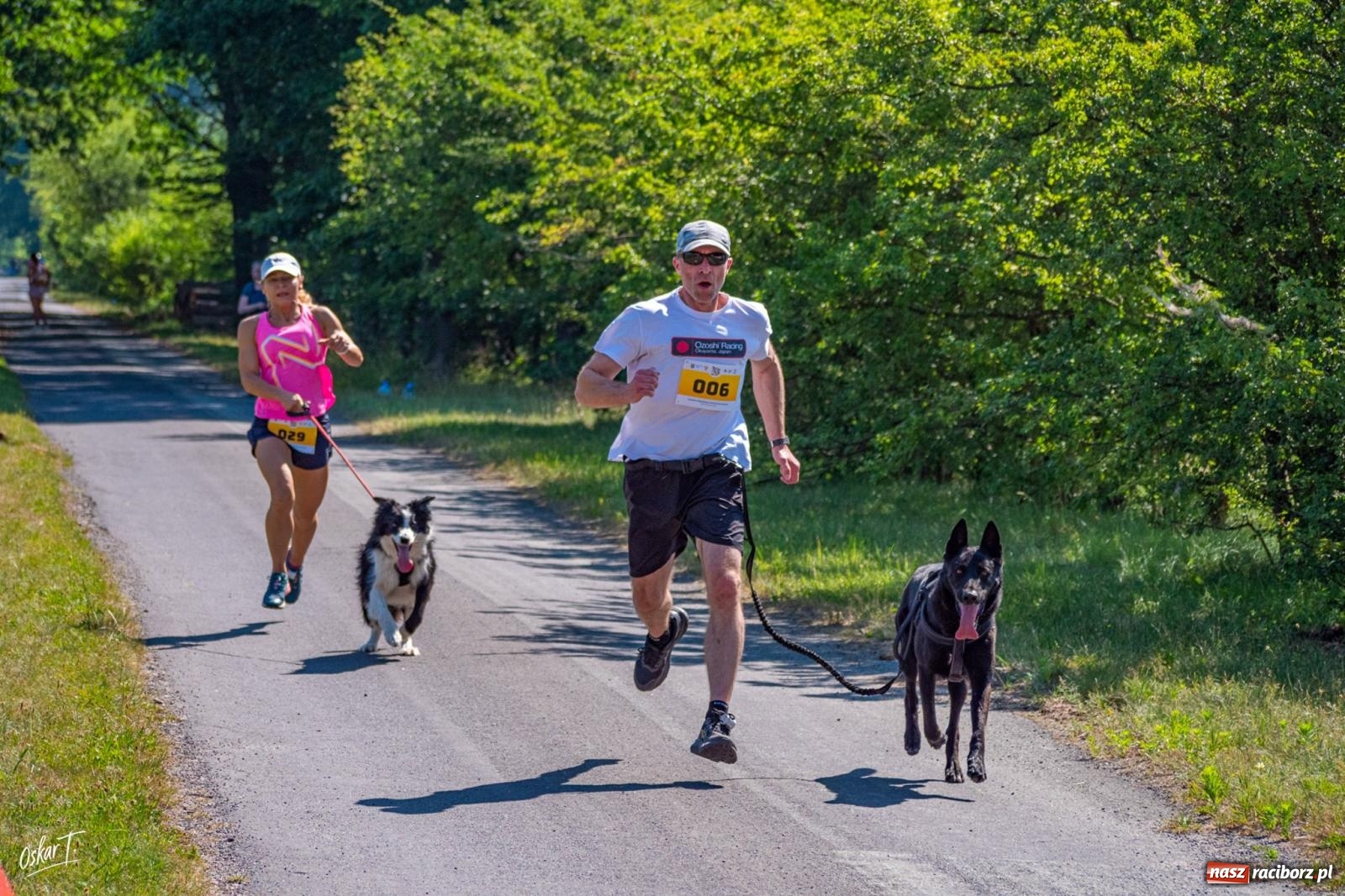 Zdjęcie w galerii na portalu naszraciborz.pl: Dogtrekking w Nędzy przyciągnął tłumy. Sport i pomoc zwierzętom podczas VI Festiwalu Górnej Odry [FOTO] wiadomości z regionu