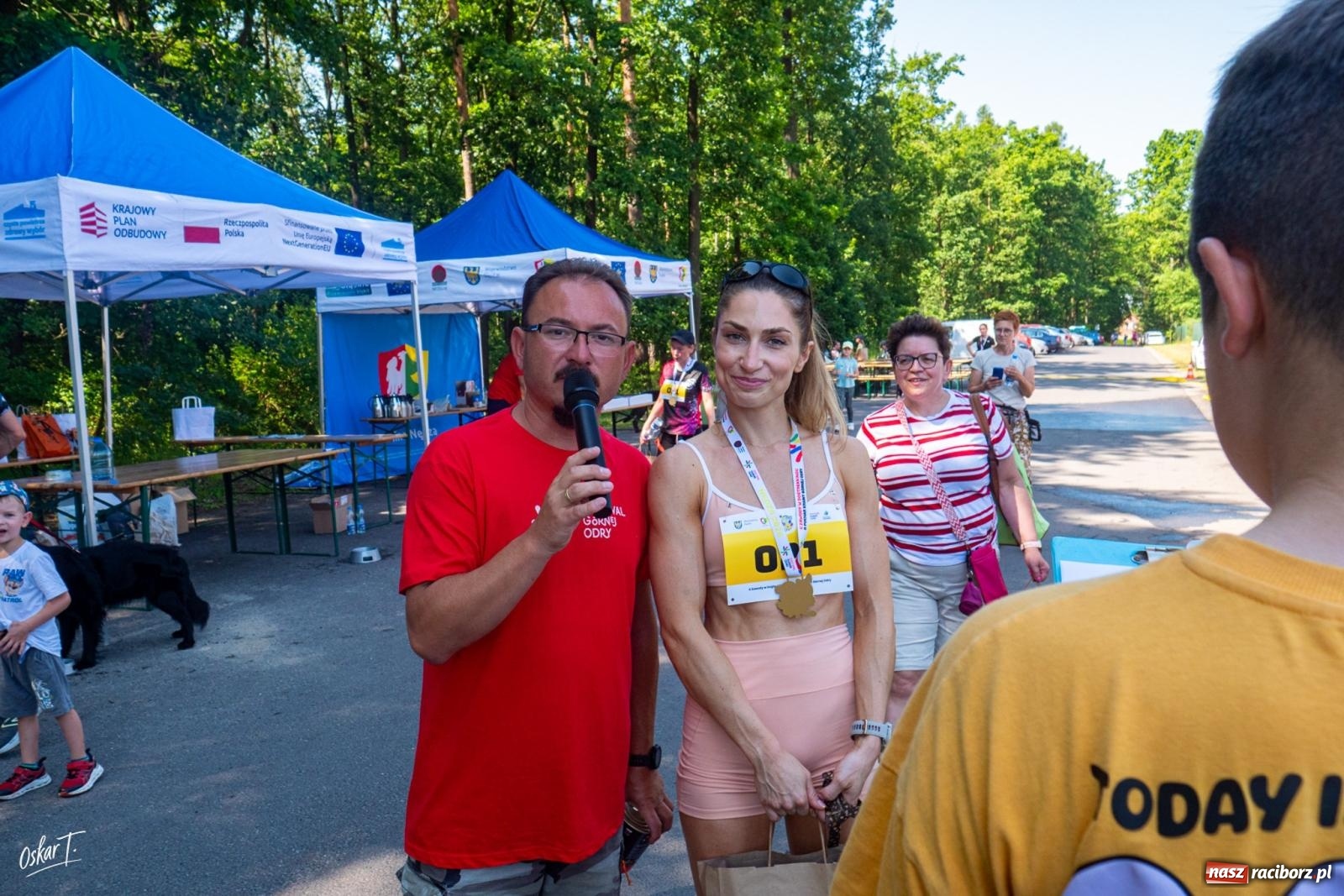 Zdjęcie w galerii na portalu naszraciborz.pl: Dogtrekking w Nędzy przyciągnął tłumy. Sport i pomoc zwierzętom podczas VI Festiwalu Górnej Odry [FOTO] wiadomości z regionu