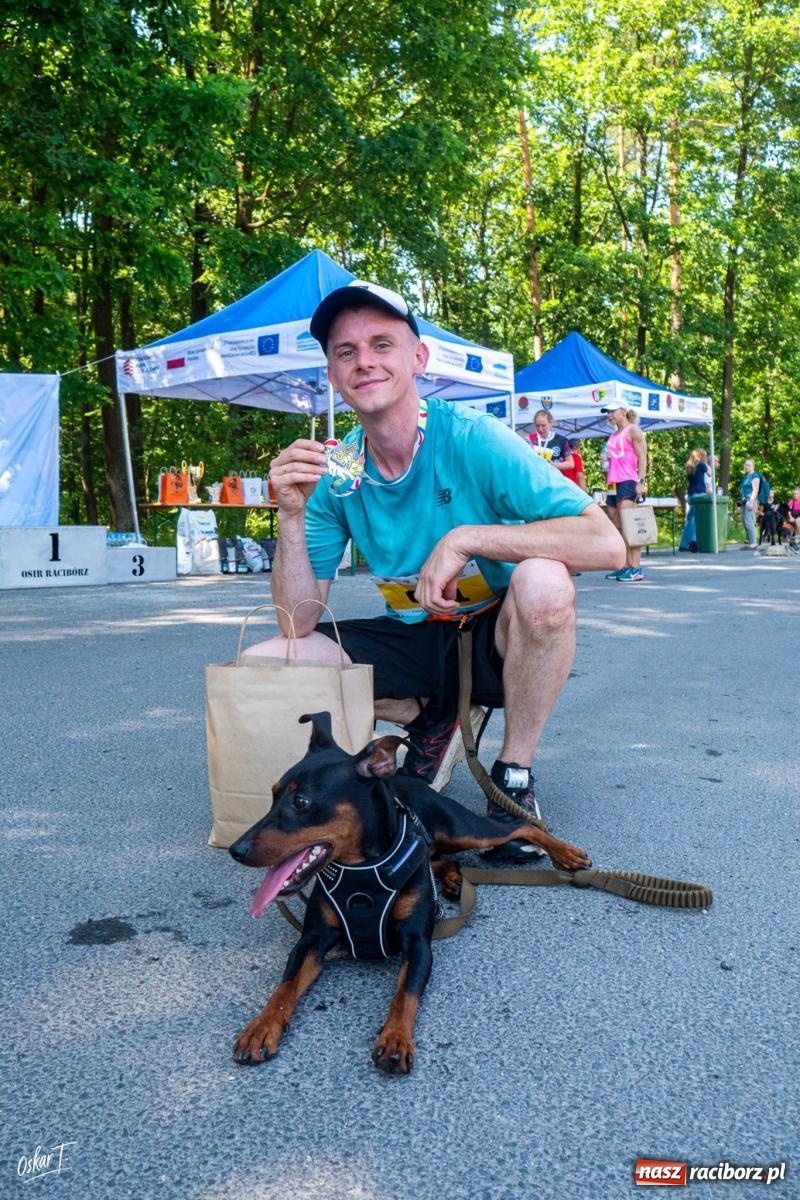 Zdjęcie w galerii na portalu naszraciborz.pl: Dogtrekking w Nędzy przyciągnął tłumy. Sport i pomoc zwierzętom podczas VI Festiwalu Górnej Odry [FOTO] wiadomości z regionu