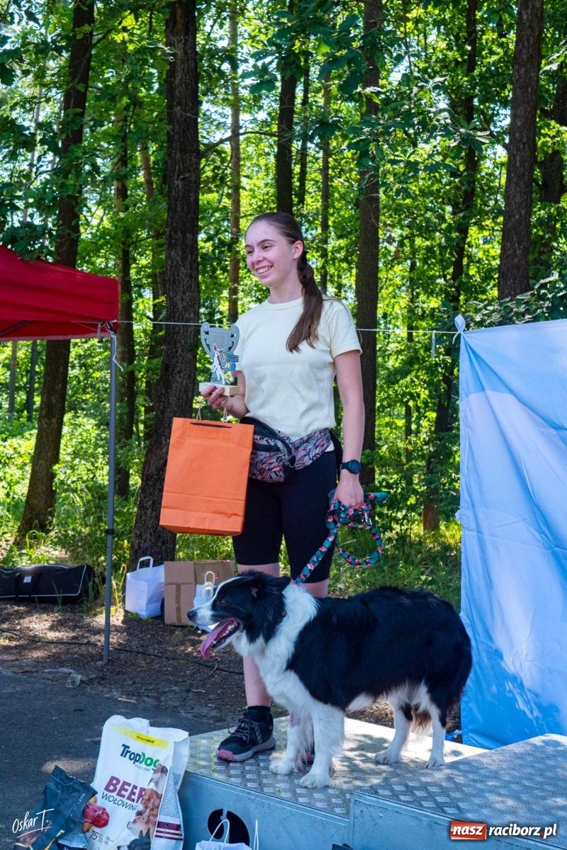 Zdjęcie w galerii na portalu naszraciborz.pl: Dogtrekking w Nędzy przyciągnął tłumy. Sport i pomoc zwierzętom podczas VI Festiwalu Górnej Odry [FOTO] wiadomości z regionu
