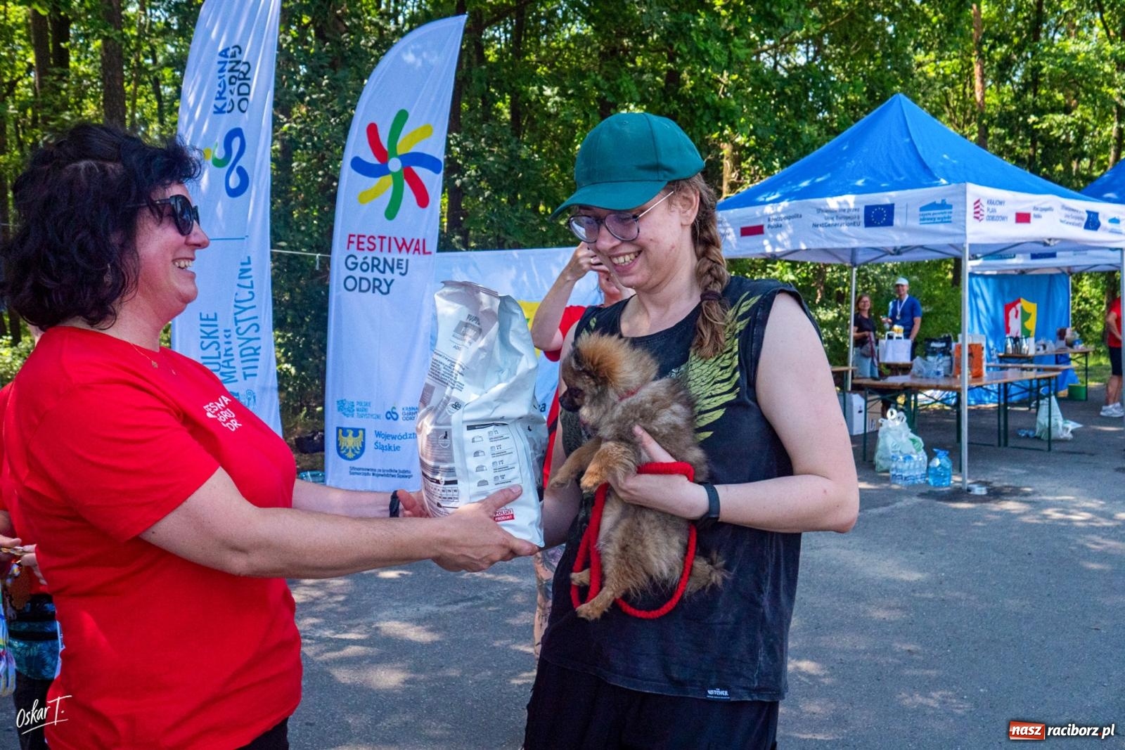 Zdjęcie w galerii na portalu naszraciborz.pl: Dogtrekking w Nędzy przyciągnął tłumy. Sport i pomoc zwierzętom podczas VI Festiwalu Górnej Odry [FOTO] wiadomości z regionu