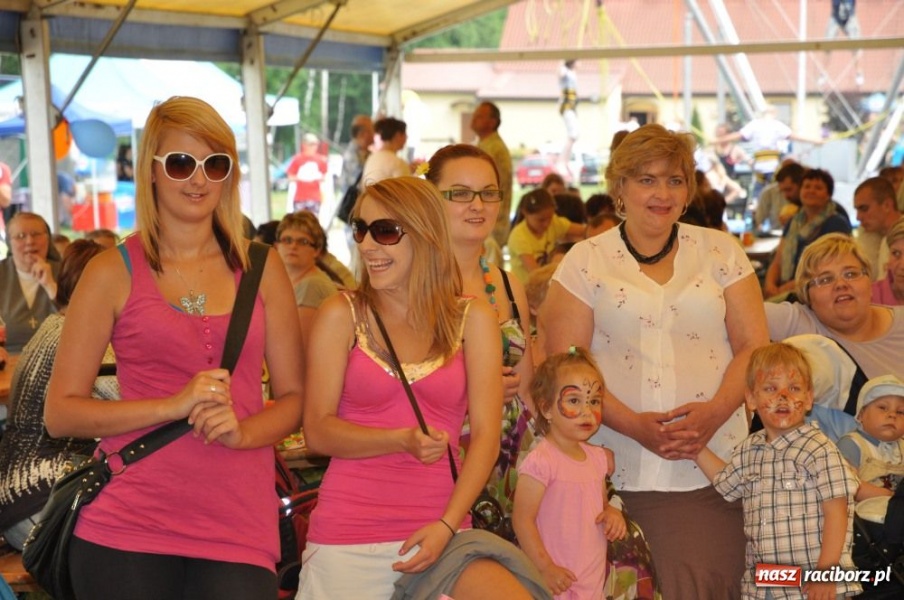 Zdjęcie w galerii na portalu naszraciborz.pl: Moc dziecięcej radości w Szymocicach wiadomości z regionu