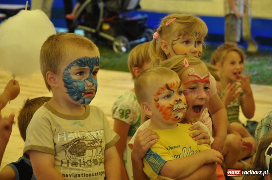 Zdjęcie w galerii na portalu naszraciborz.pl: Moc dziecięcej radości w Szymocicach wiadomości z regionu