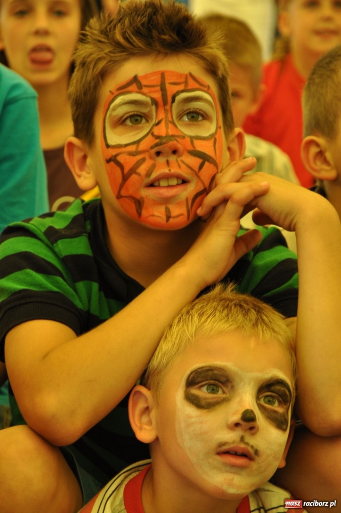 Zdjęcie w galerii na portalu naszraciborz.pl: Moc dziecięcej radości w Szymocicach wiadomości z regionu