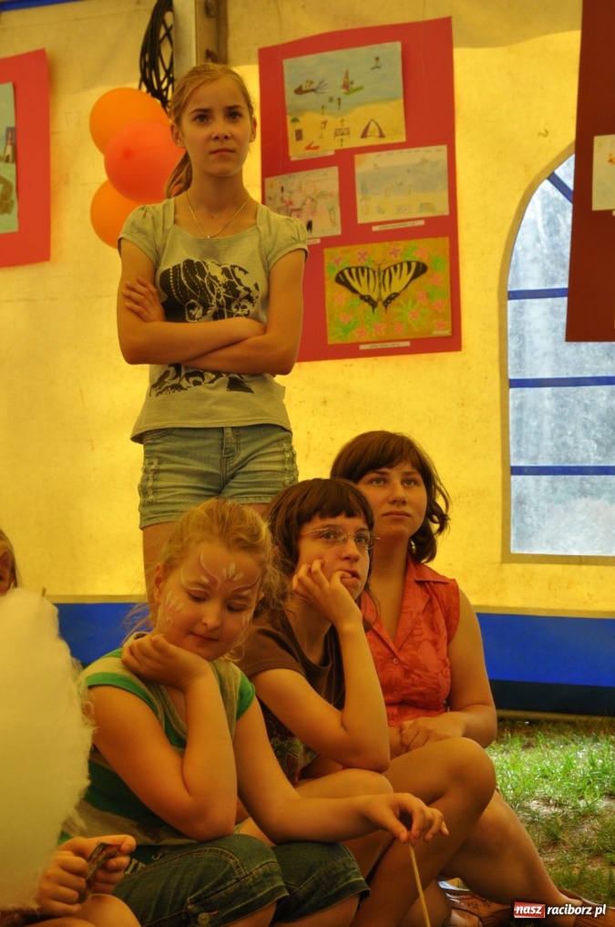 Zdjęcie w galerii na portalu naszraciborz.pl: Moc dziecięcej radości w Szymocicach wiadomości z regionu