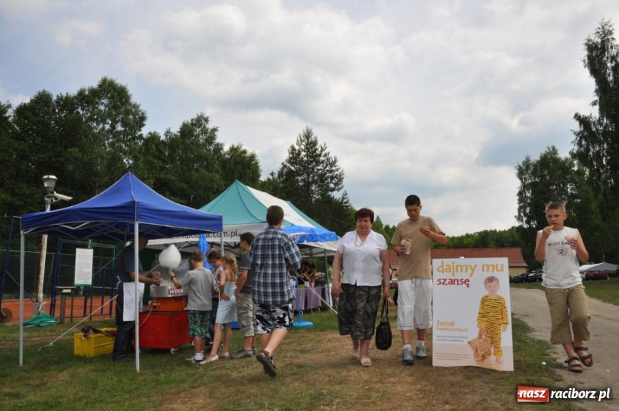 Zdjęcie w galerii na portalu naszraciborz.pl: Moc dziecięcej radości w Szymocicach wiadomości z regionu