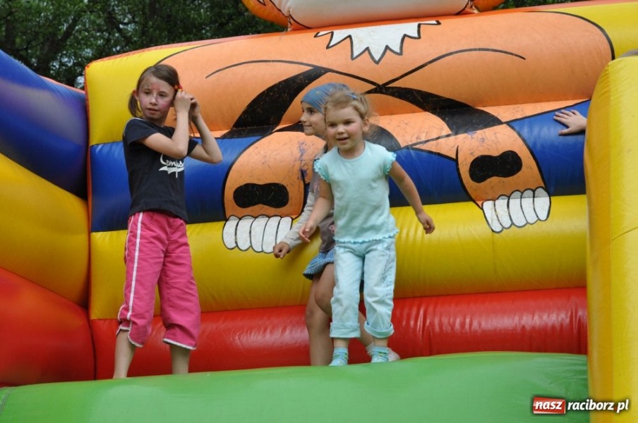 Zdjęcie w galerii na portalu naszraciborz.pl: Moc dziecięcej radości w Szymocicach wiadomości z regionu