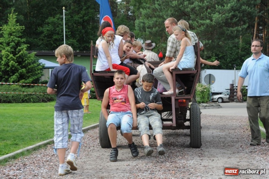 Zdjęcie w galerii na portalu naszraciborz.pl: Moc dziecięcej radości w Szymocicach wiadomości z regionu