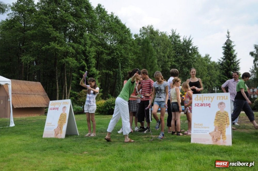 Zdjęcie w galerii na portalu naszraciborz.pl: Moc dziecięcej radości w Szymocicach wiadomości z regionu