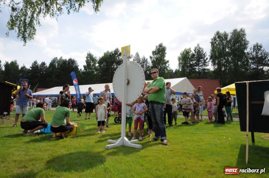 Zdjęcie w galerii na portalu naszraciborz.pl: Moc dziecięcej radości w Szymocicach wiadomości z regionu