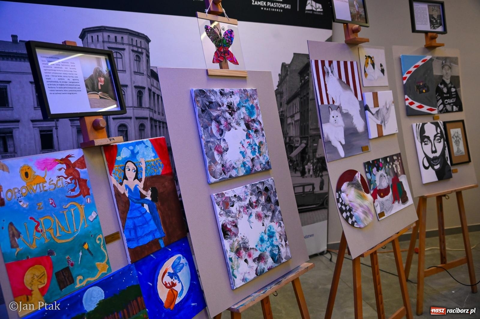 Zdjęcie w galerii na portalu naszraciborz.pl: Warsztatownia Franica na Zamku Piastowskim. Wystawa prac zamieniła słodownię w galerię sztuki wiadomości z regionu