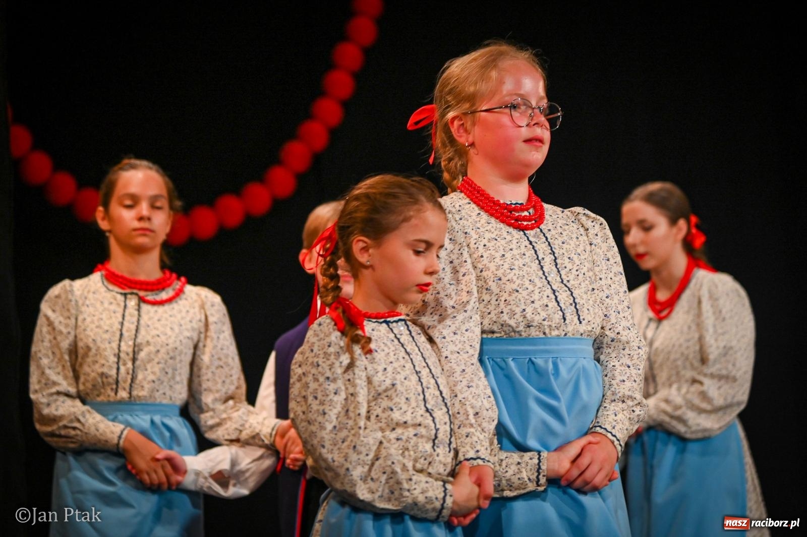 Zdjęcie w galerii na portalu naszraciborz.pl: 20 lat Strzechy Seniorów. Jubileuszowy koncert przeniesiony pod dach wiadomości z regionu