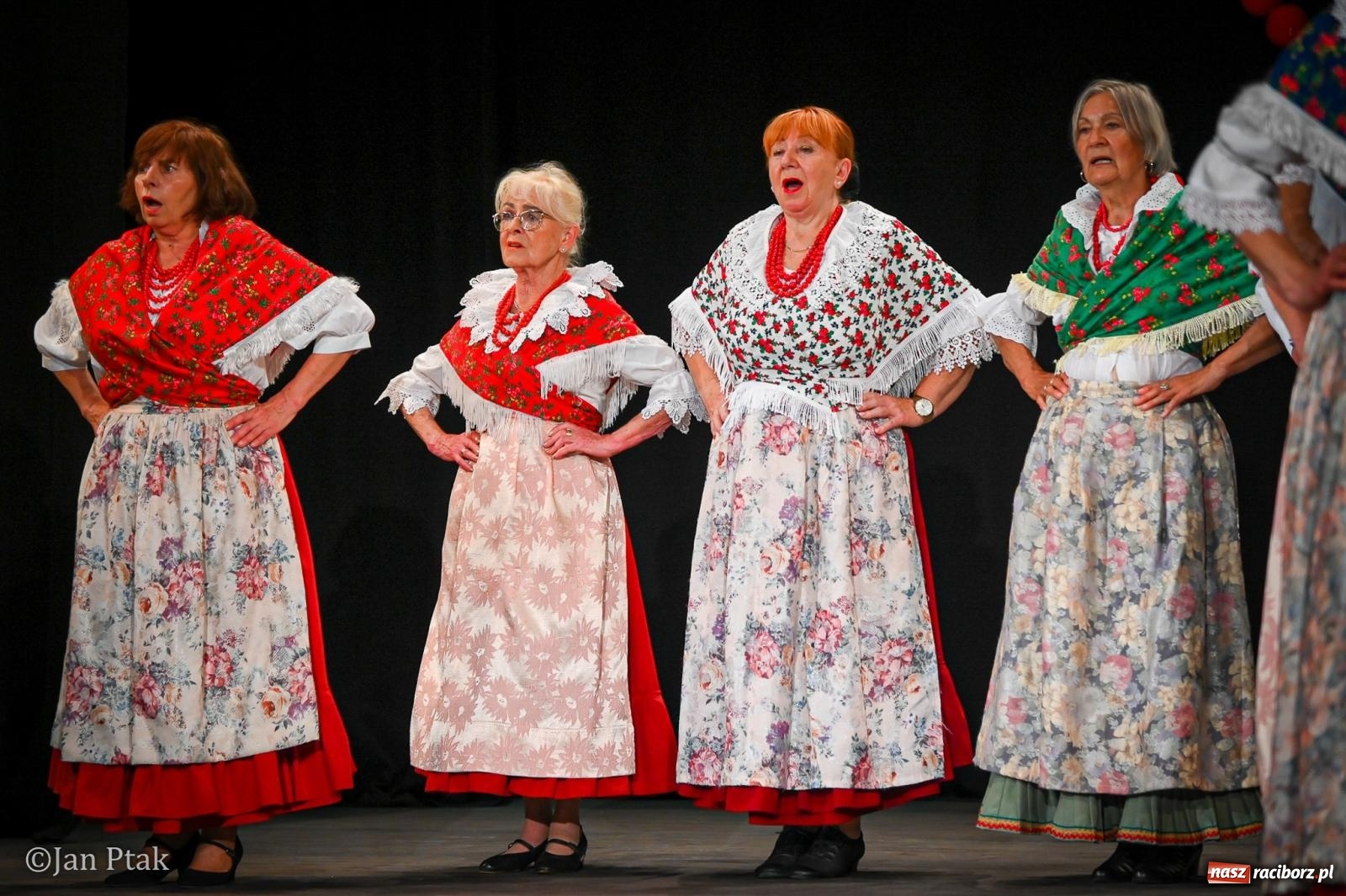 Zdjęcie w galerii na portalu naszraciborz.pl: 20 lat Strzechy Seniorów. Jubileuszowy koncert przeniesiony pod dach wiadomości z regionu
