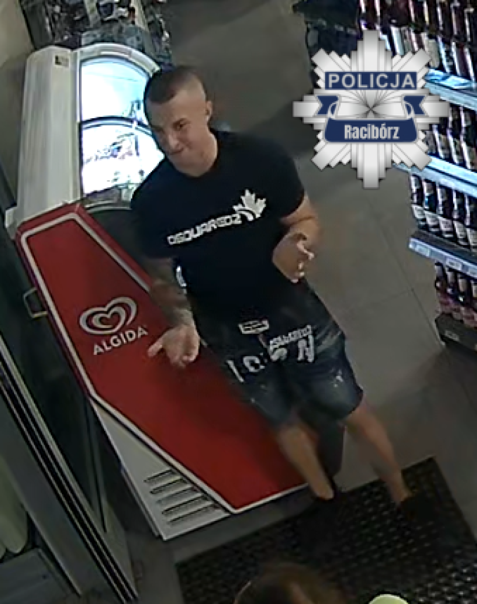 Zdjęcie w galerii na portalu naszraciborz.pl: Czy rozpoznajesz sprawcę uszkodzenia mienia? Policja publikuje wizerunek wiadomości z regionu