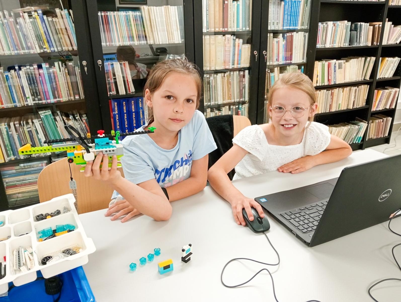 Zdjęcie w galerii na portalu naszraciborz.pl: Czerwiec w klubach bibliotecznych - podsumowanie wiadomości z regionu