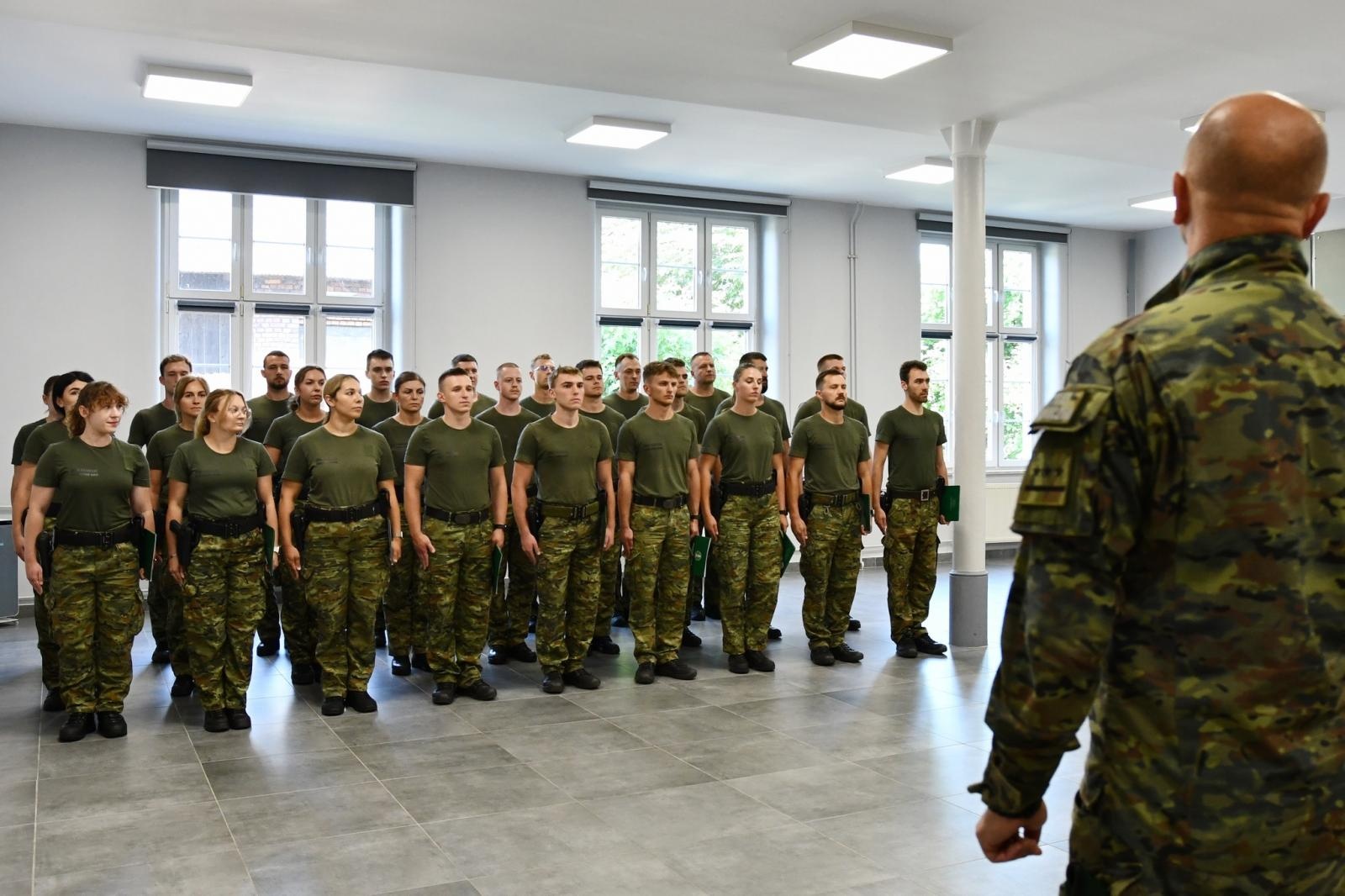 Zdjęcie w galerii na portalu naszraciborz.pl: 26 nowych kaprali w Śląskim Oddziale Straży Granicznej w Raciborzu wiadomości z regionu