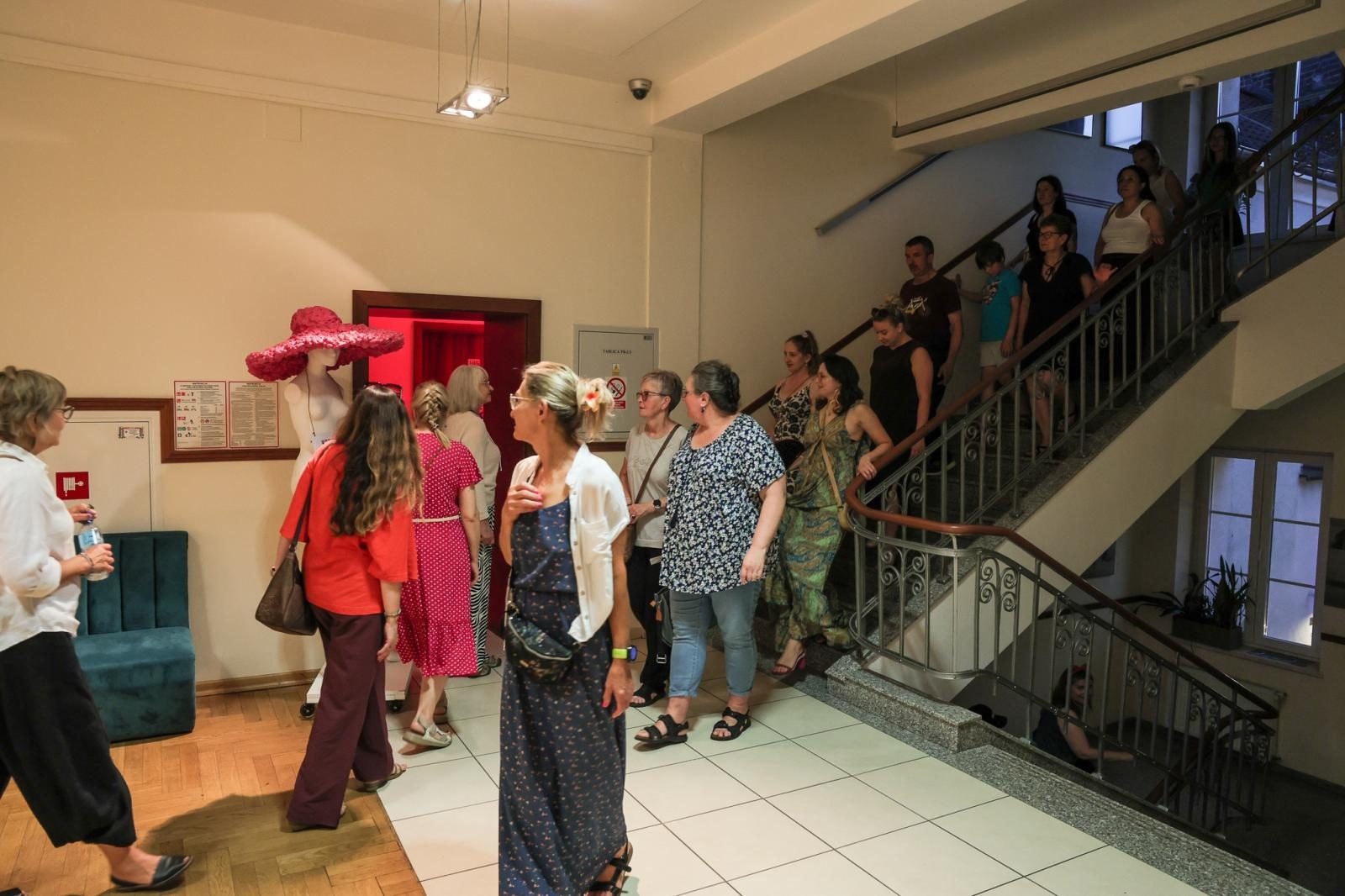 Zdjęcie w galerii na portalu naszraciborz.pl: 25 lat RCK, 2051 i IV NOC KULTURY, która nadal trwa! W piątek i sobotę multimedialna wystawa w Labiryncie wiadomości z regionu