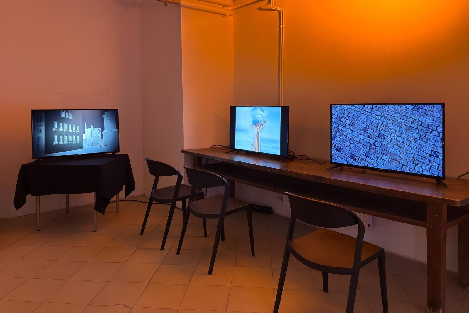Zdjęcie w galerii na portalu naszraciborz.pl: 25 lat RCK, 2051 i IV NOC KULTURY, która nadal trwa! W piątek i sobotę multimedialna wystawa w Labiryncie wiadomości z regionu
