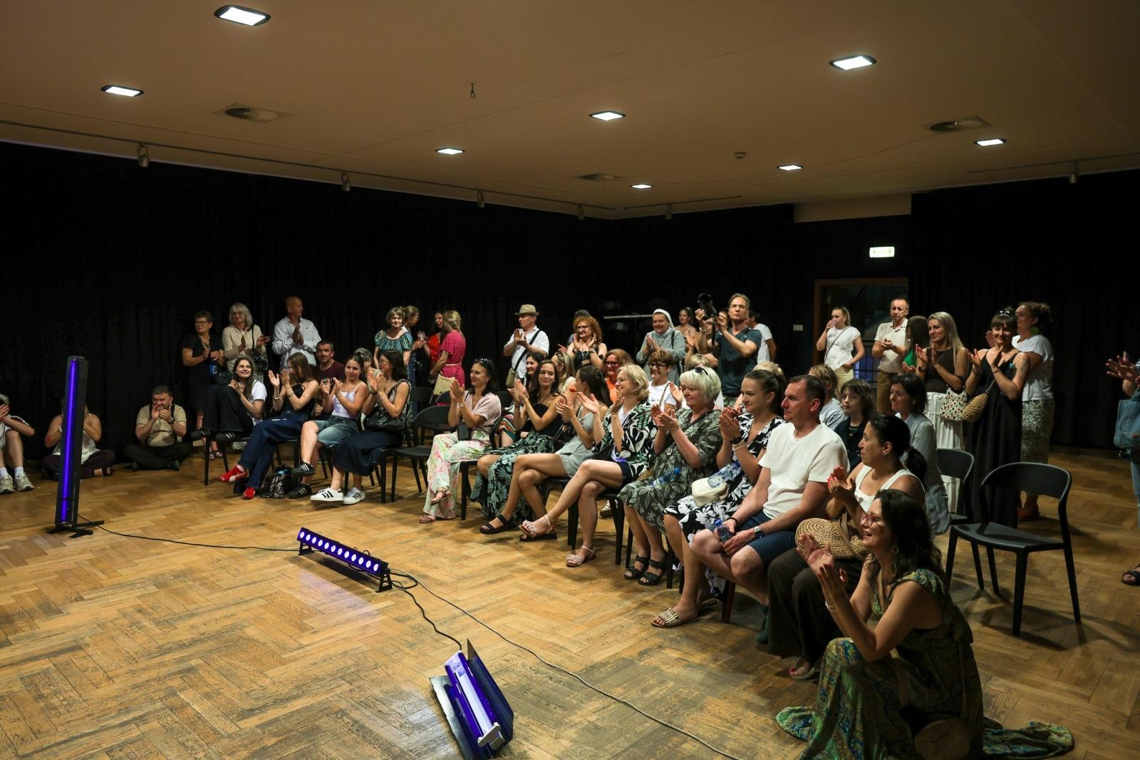 Zdjęcie w galerii na portalu naszraciborz.pl: 25 lat RCK, 2051 i IV NOC KULTURY, która nadal trwa! W piątek i sobotę multimedialna wystawa w Labiryncie wiadomości z regionu