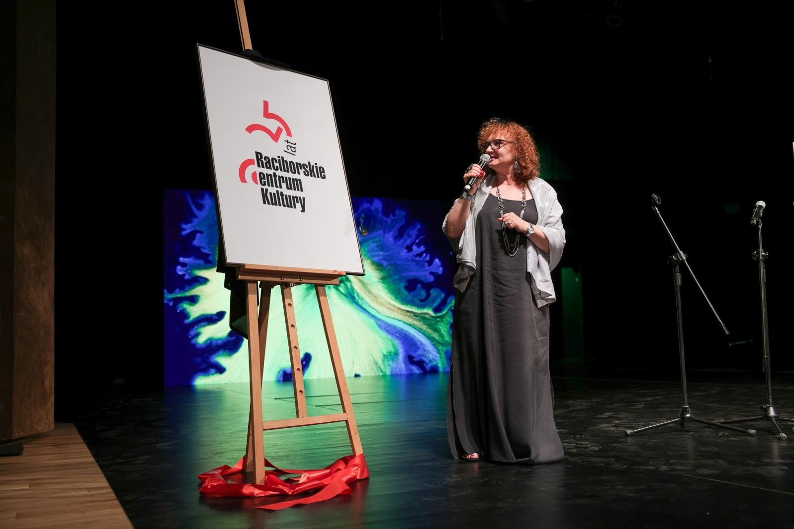 Zdjęcie w galerii na portalu naszraciborz.pl: 25 lat RCK, 2051 i IV NOC KULTURY, która nadal trwa! W piątek i sobotę multimedialna wystawa w Labiryncie wiadomości z regionu